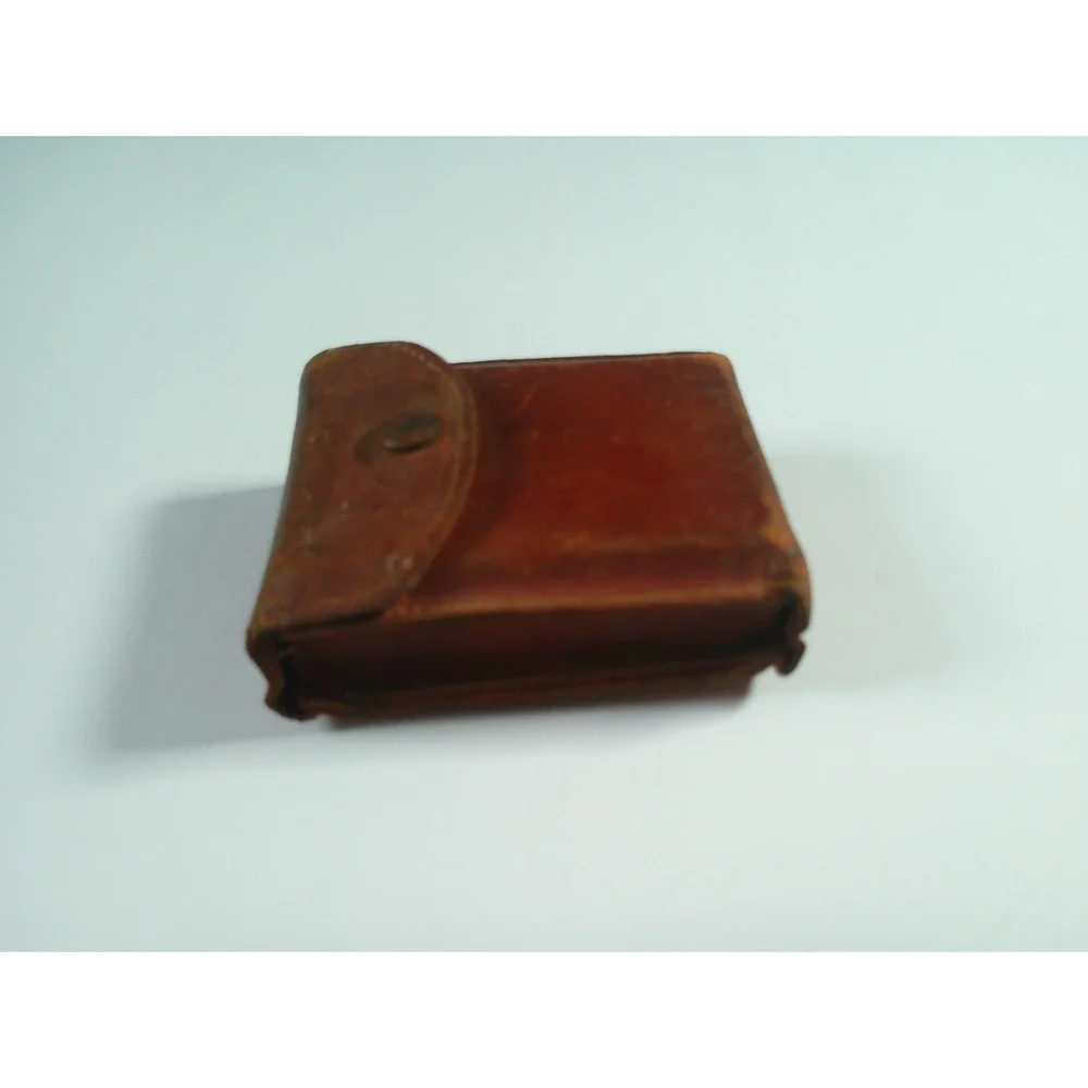 Vtg Whittaker Micro 16 eye level finder spy camera with leather case USA AS IS